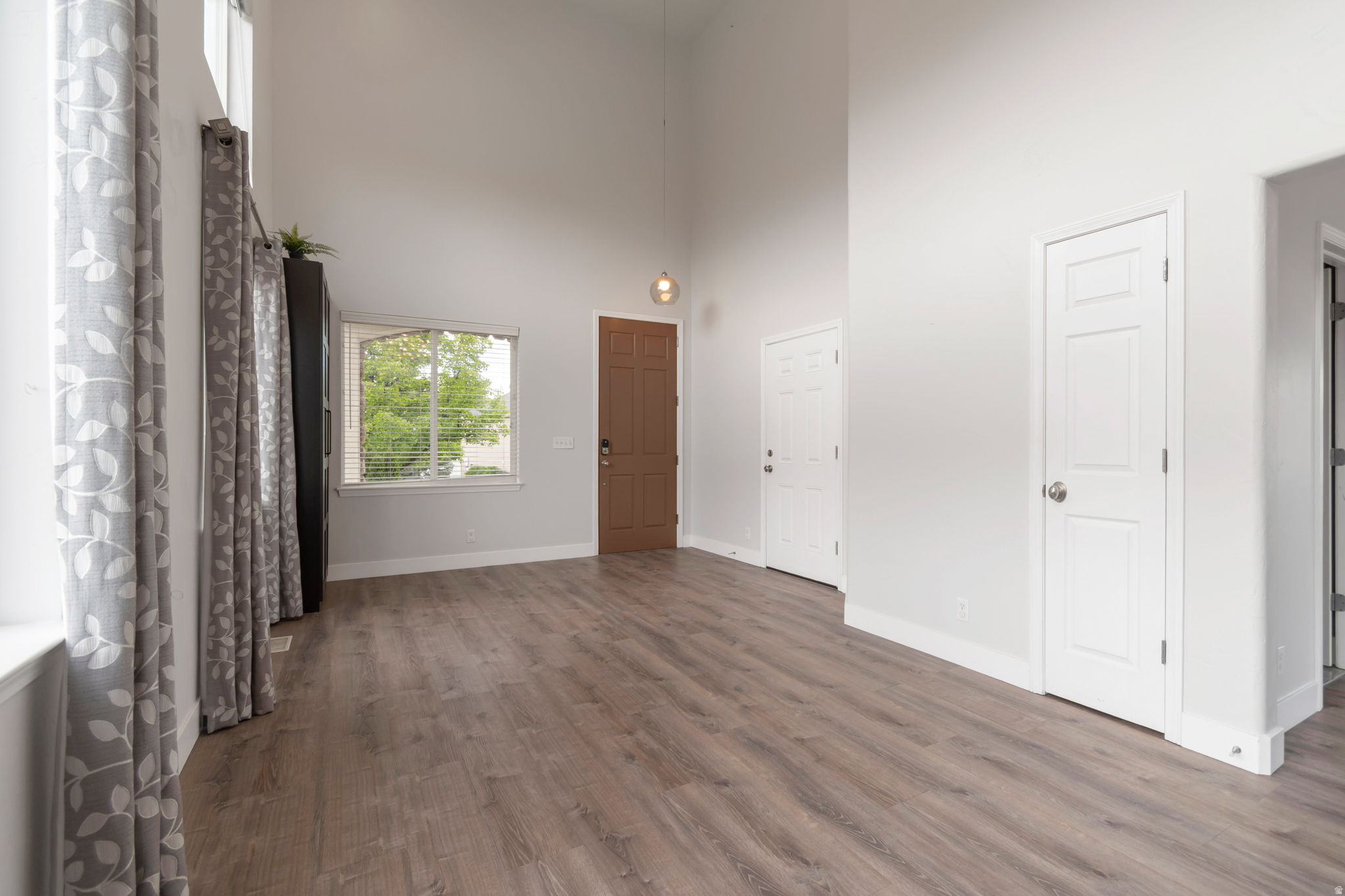 ARBORS PHASE 2 CONDOMINIUM - Residential