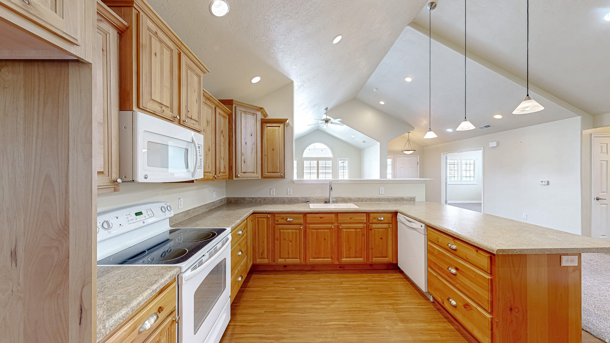 SPRINGBROOK VILLAS - Residential