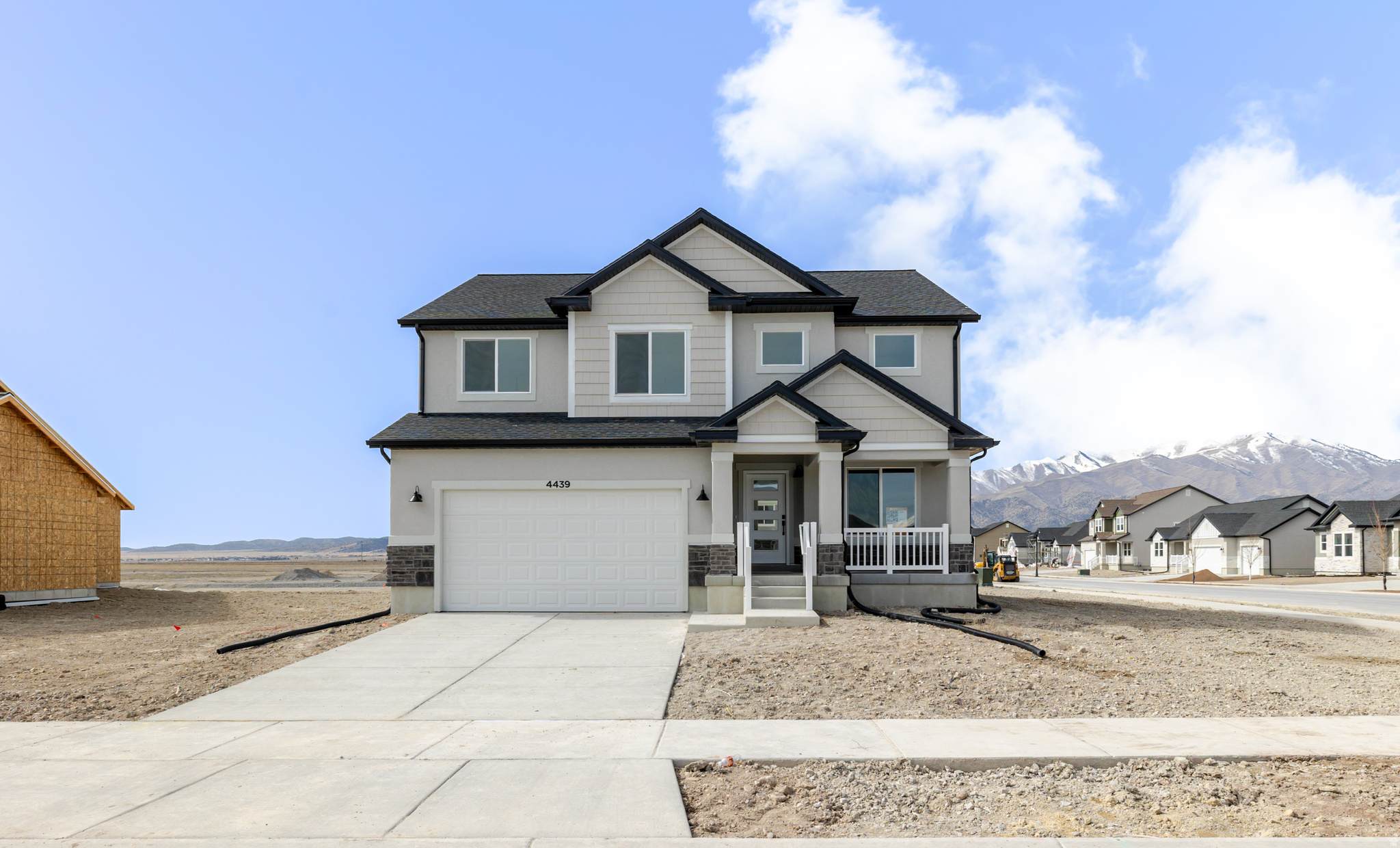 ROSE RANCH - Residential