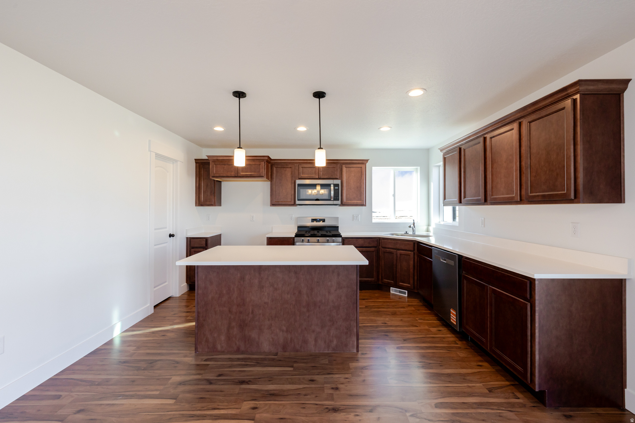 ROSE RANCH - Residential