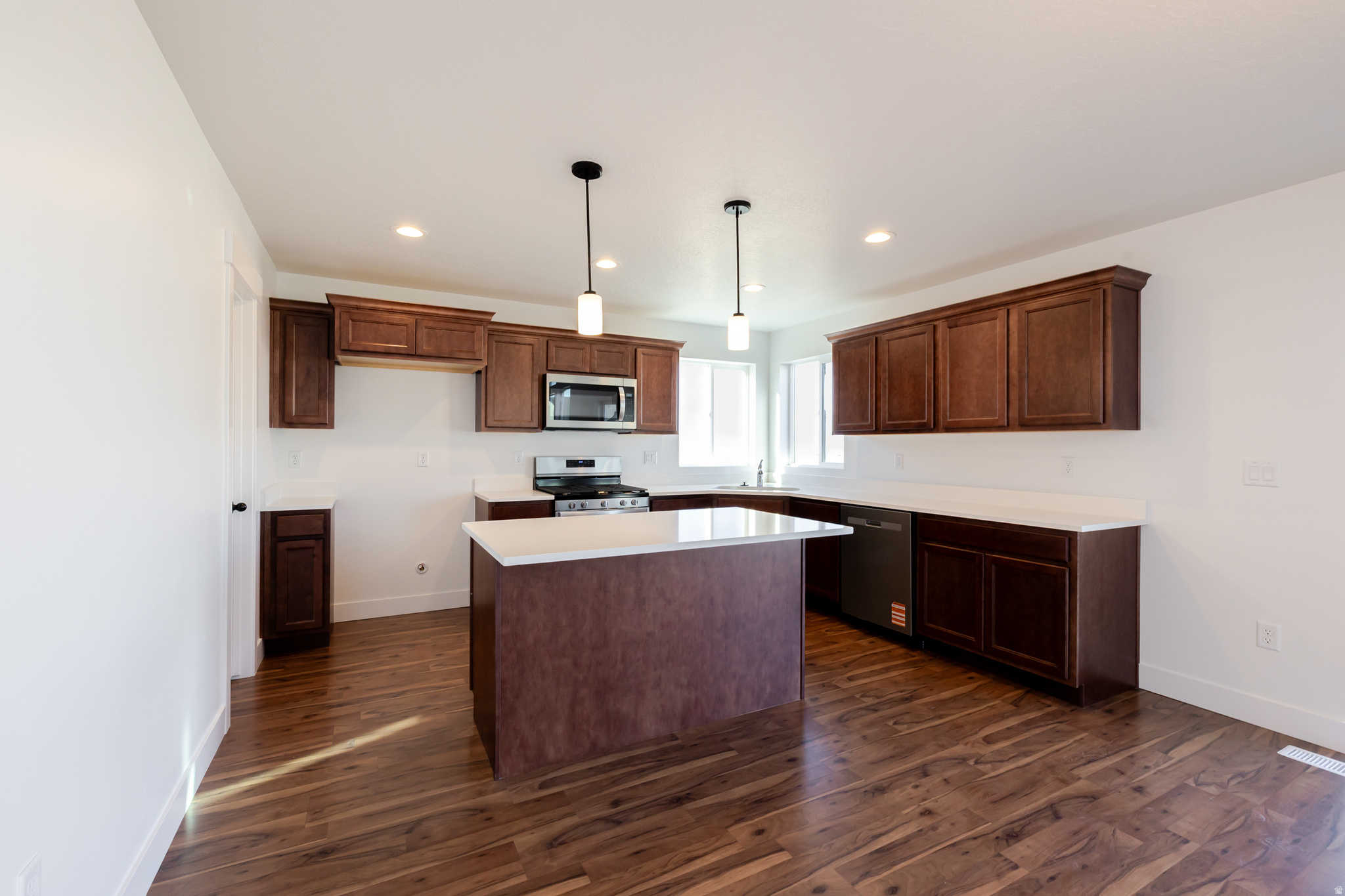 ROSE RANCH - Residential