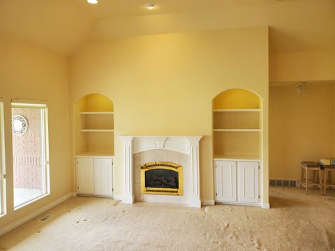 Tiny photo for 5586 S 250 E, Washington Terrace, UT 84405 (MLS # 2151572)