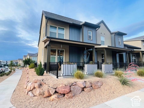 Townhouse For Rent - 714 W Claystone Dr<br/> Washington County, St. George, UT 84790
