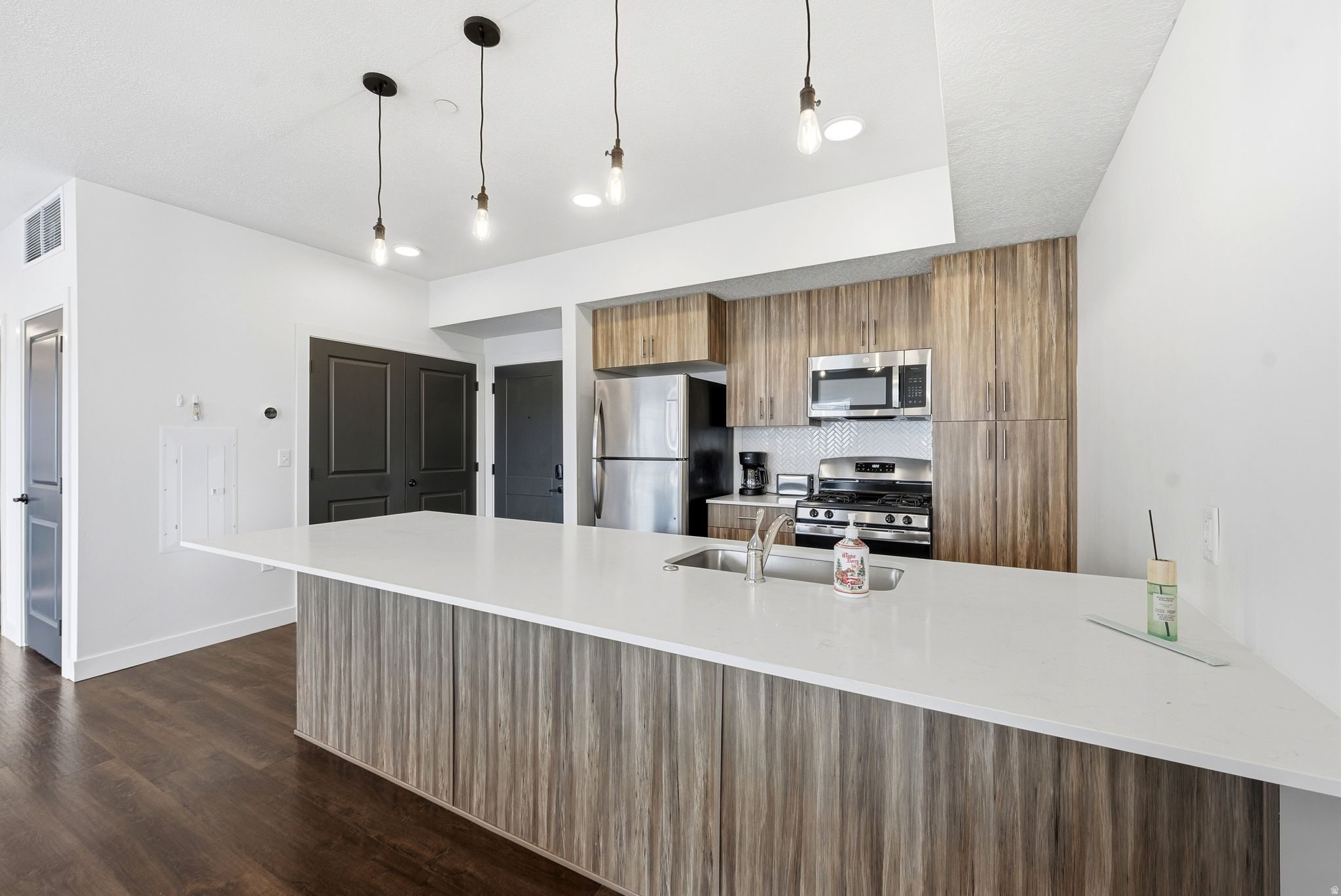 SILVER CREEK VILLAGE - Residential