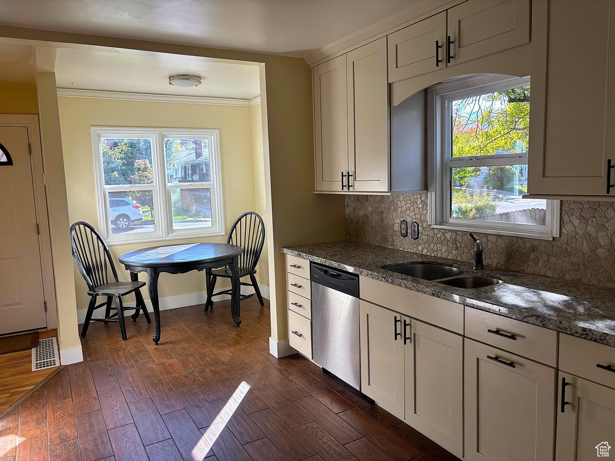 ROCKWWOD PARK - Residential