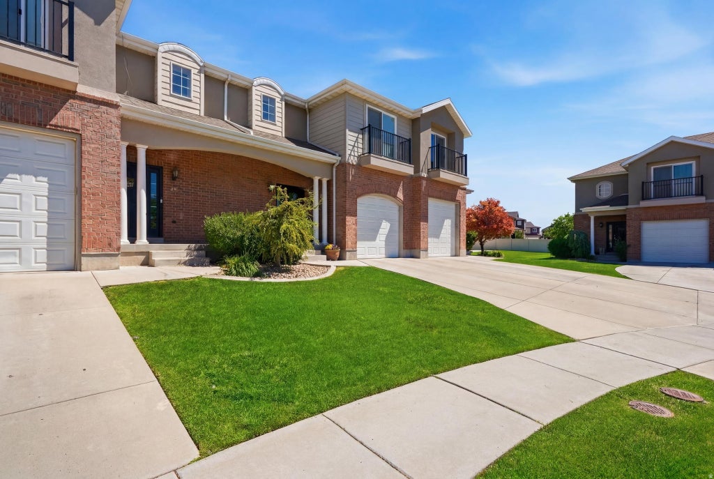 Photo of 264 E JULY LN, Saratoga Springs, UT 84045 (MLS # 2166116)