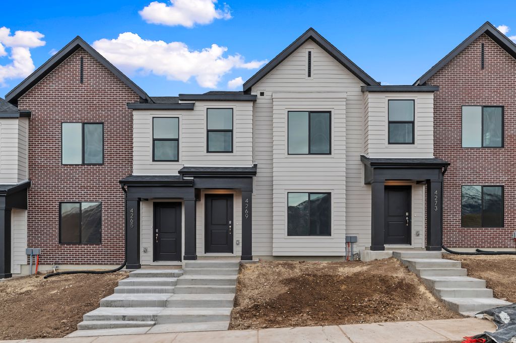 Photo of 4369 N BUCKSTONE WAY #1390, Lehi, UT 84048 (MLS # 2154190)