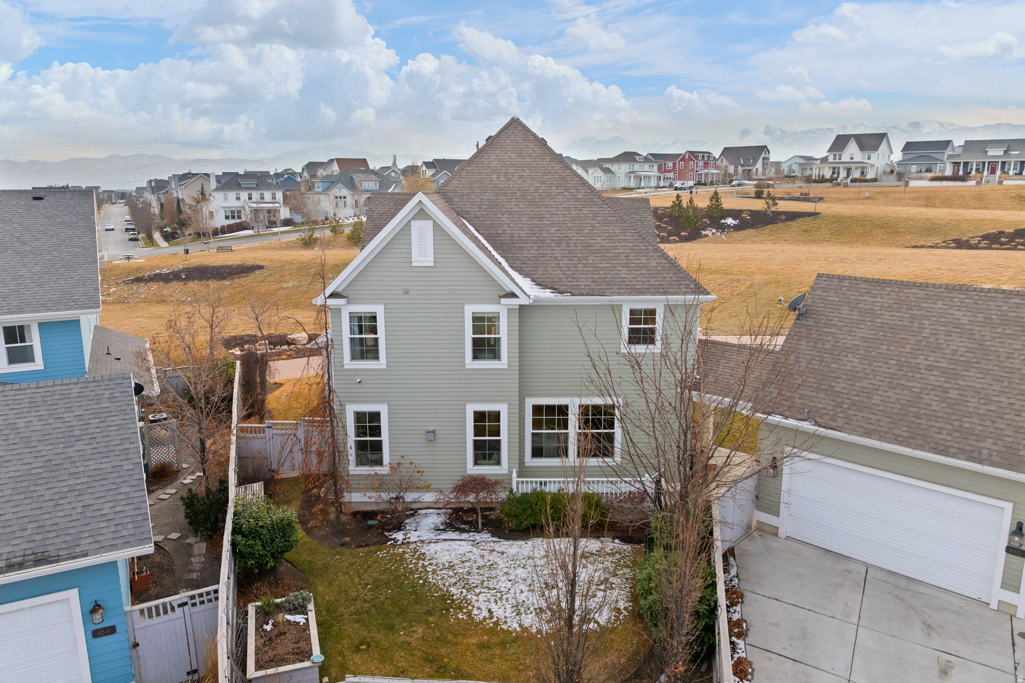 DAYBREAK NORTH SHORE - Residential