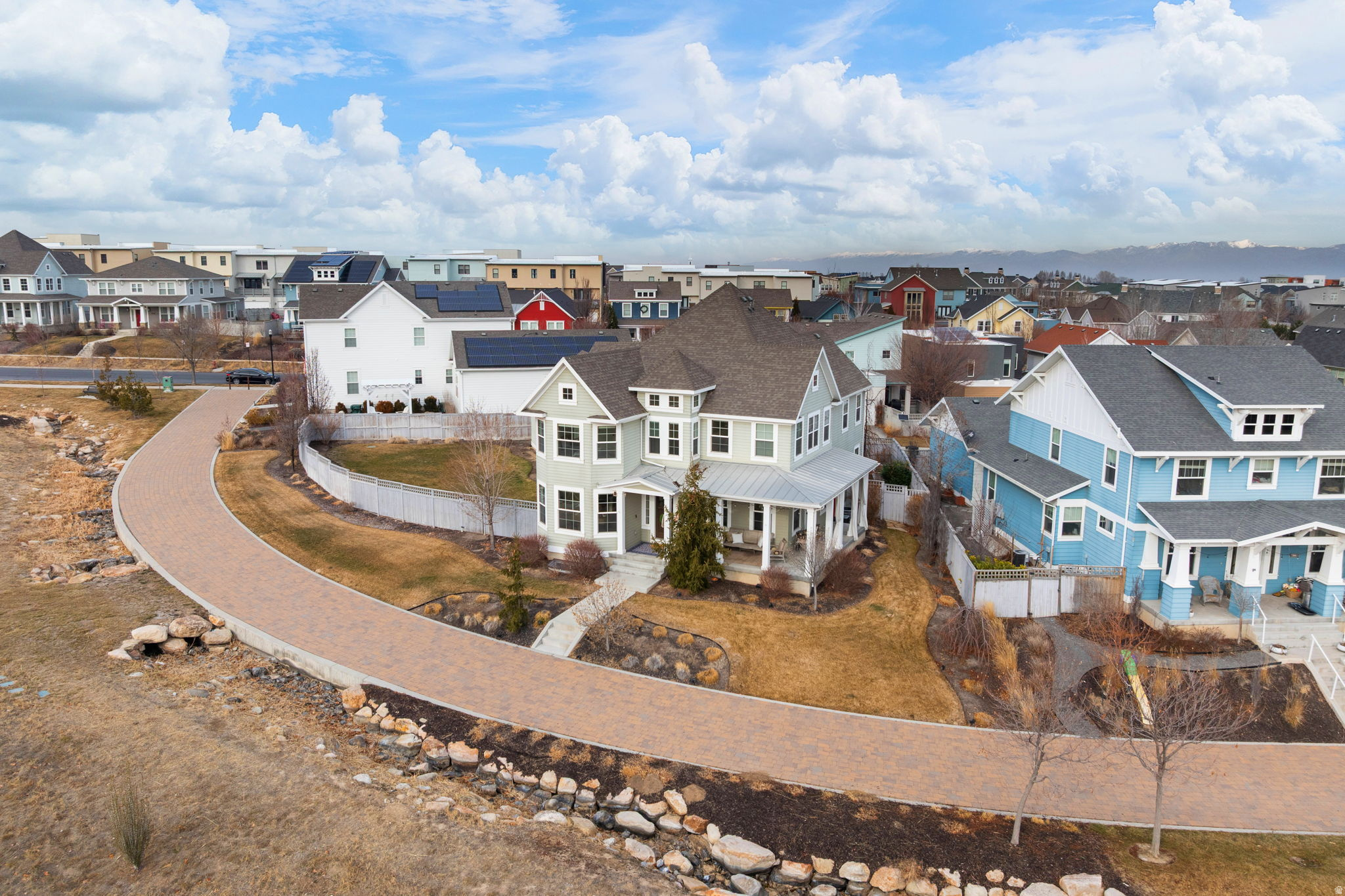 DAYBREAK NORTH SHORE - Residential