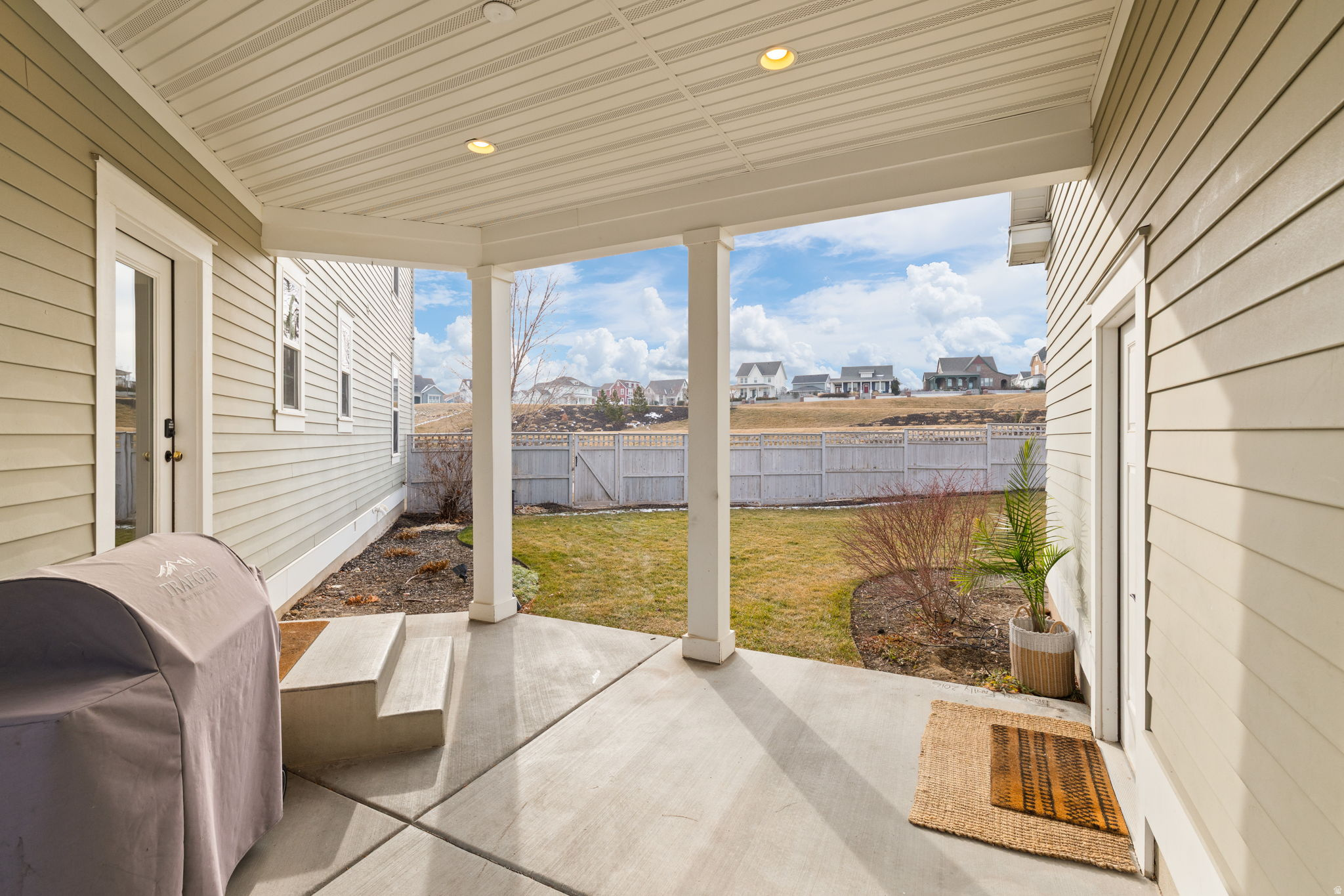 DAYBREAK NORTH SHORE - Residential