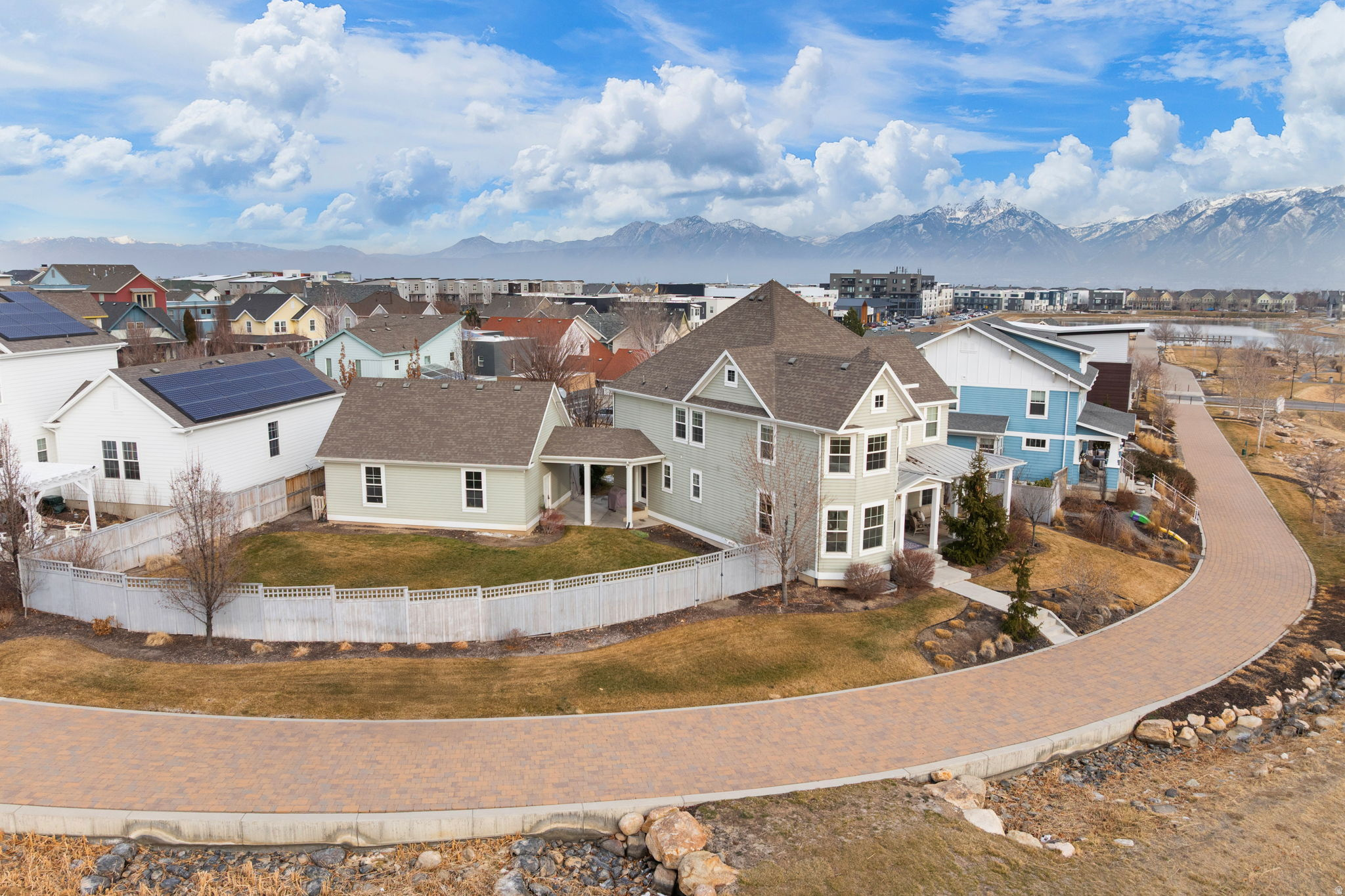 DAYBREAK NORTH SHORE - Residential