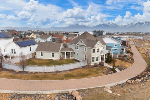 Tiny photo for 4851 W FISH HOOK RD, South Jordan, UT 84009 (MLS # 2133046)