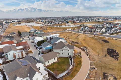 Tiny photo for 4851 W FISH HOOK RD, South Jordan, UT 84009 (MLS # 2133046)
