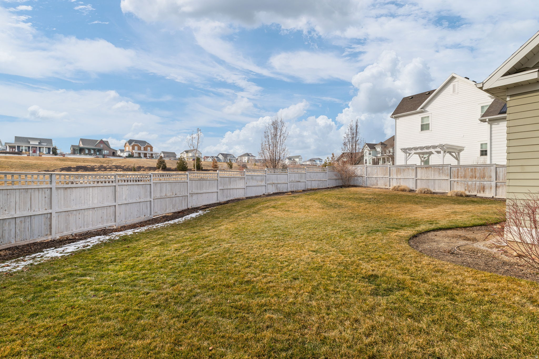 DAYBREAK NORTH SHORE - Residential