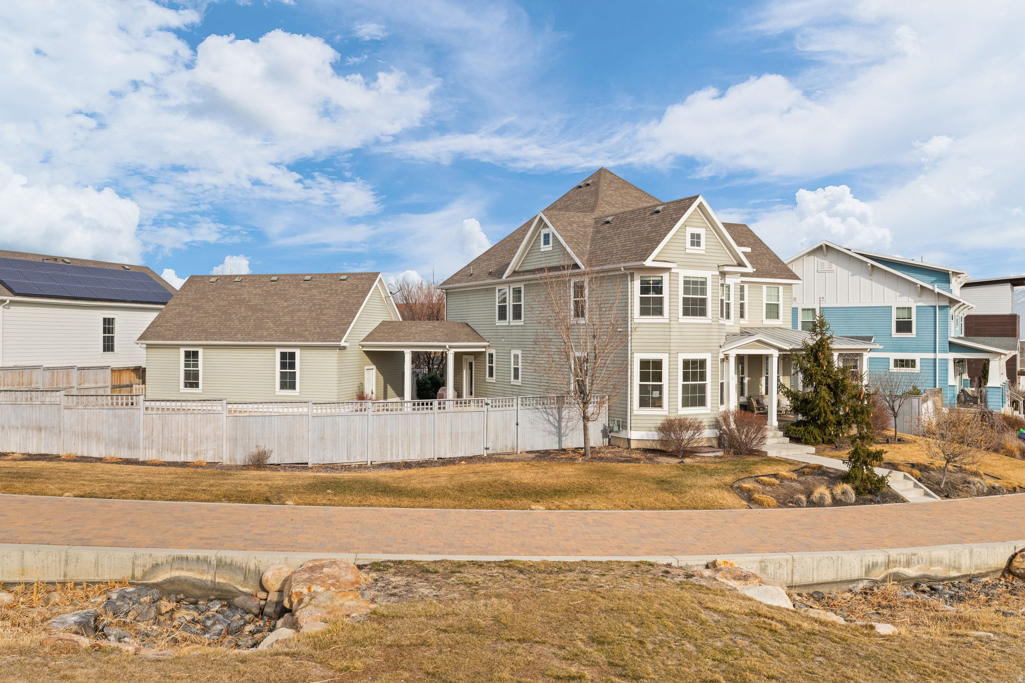 DAYBREAK NORTH SHORE - Residential