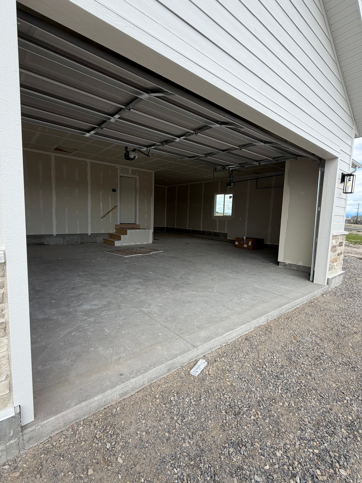 SPRING HOLLOW - Residential