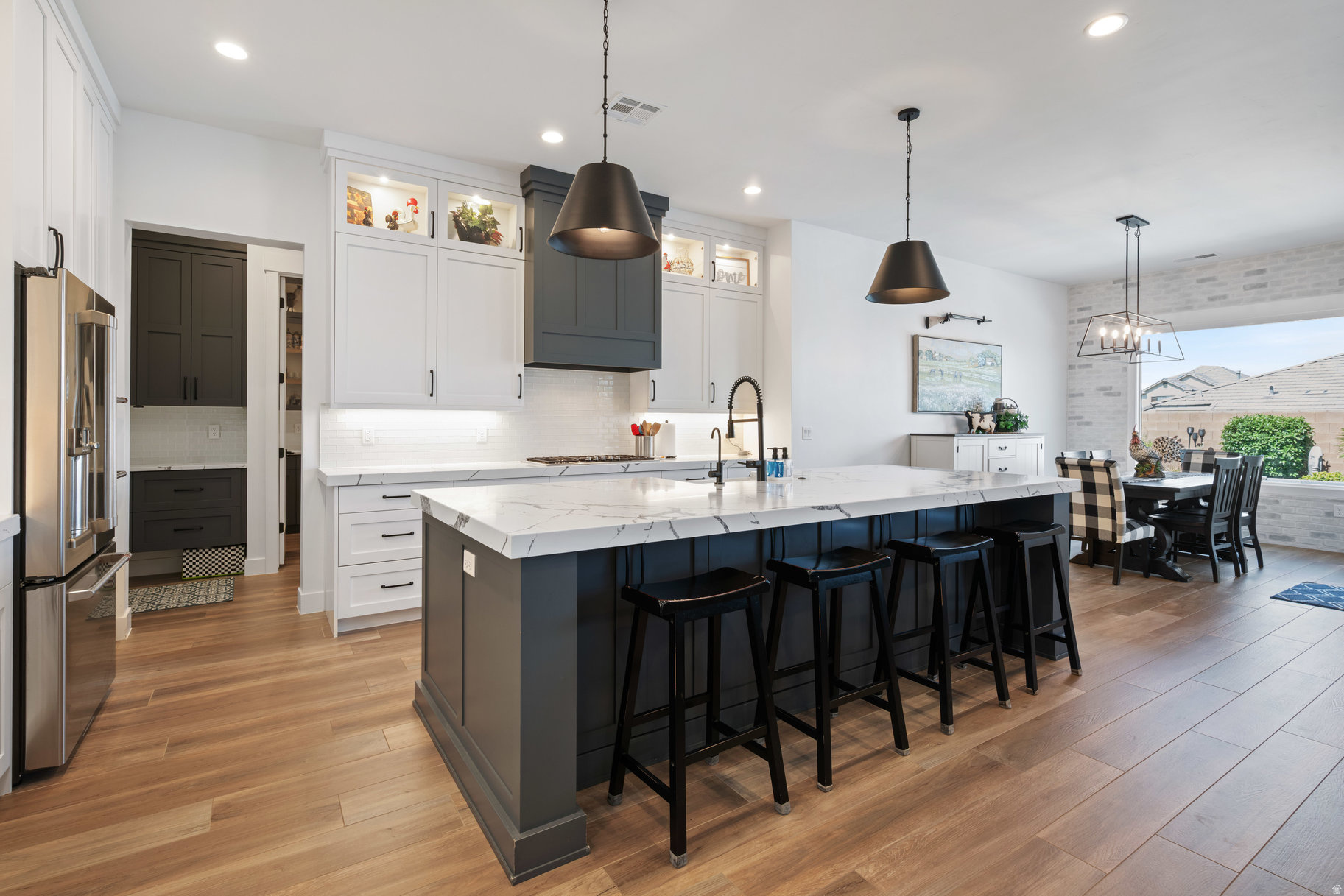 BRIDLE GATE ESTATES PH 4 - Residential