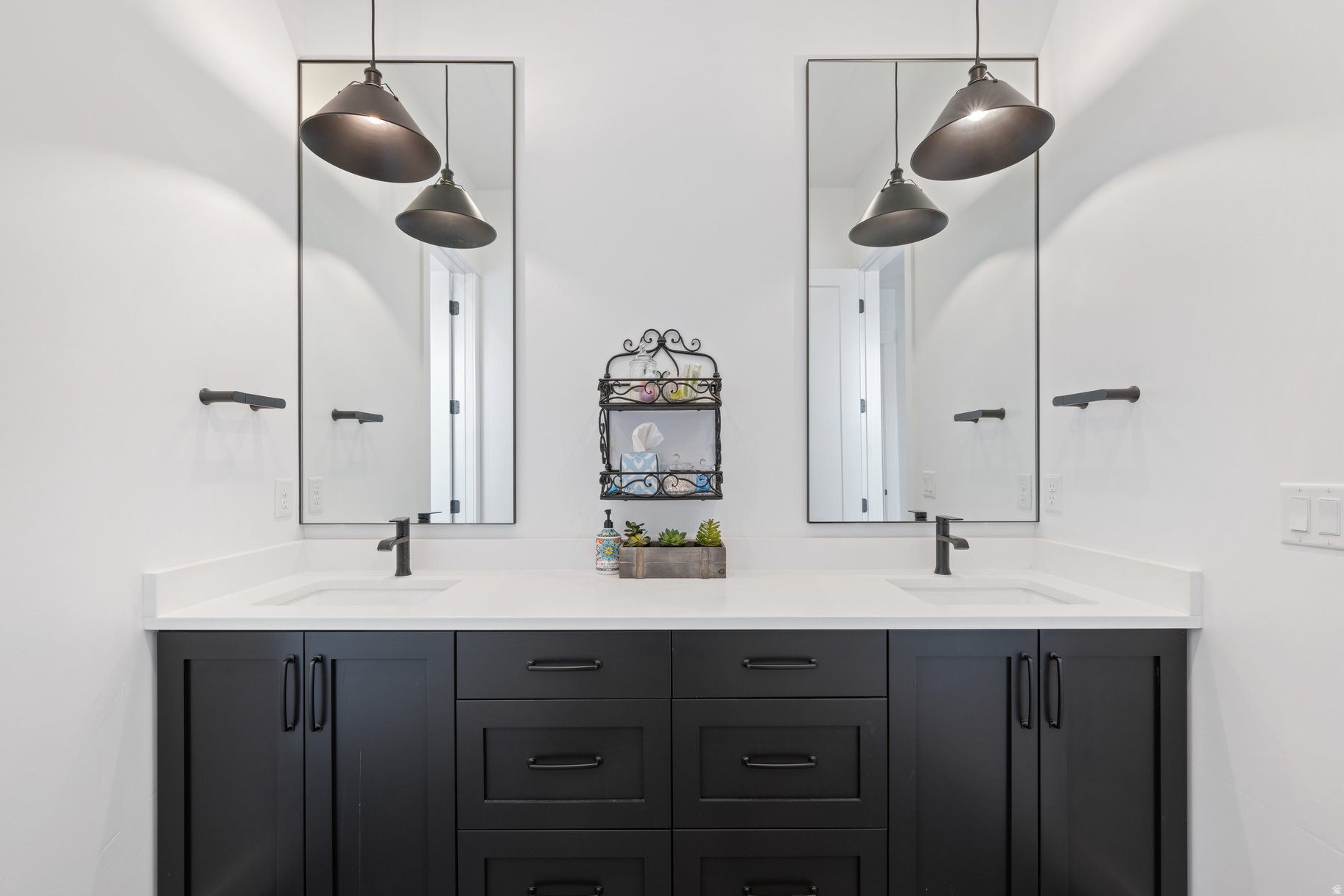 BRIDLE GATE ESTATES PH 4 - Residential