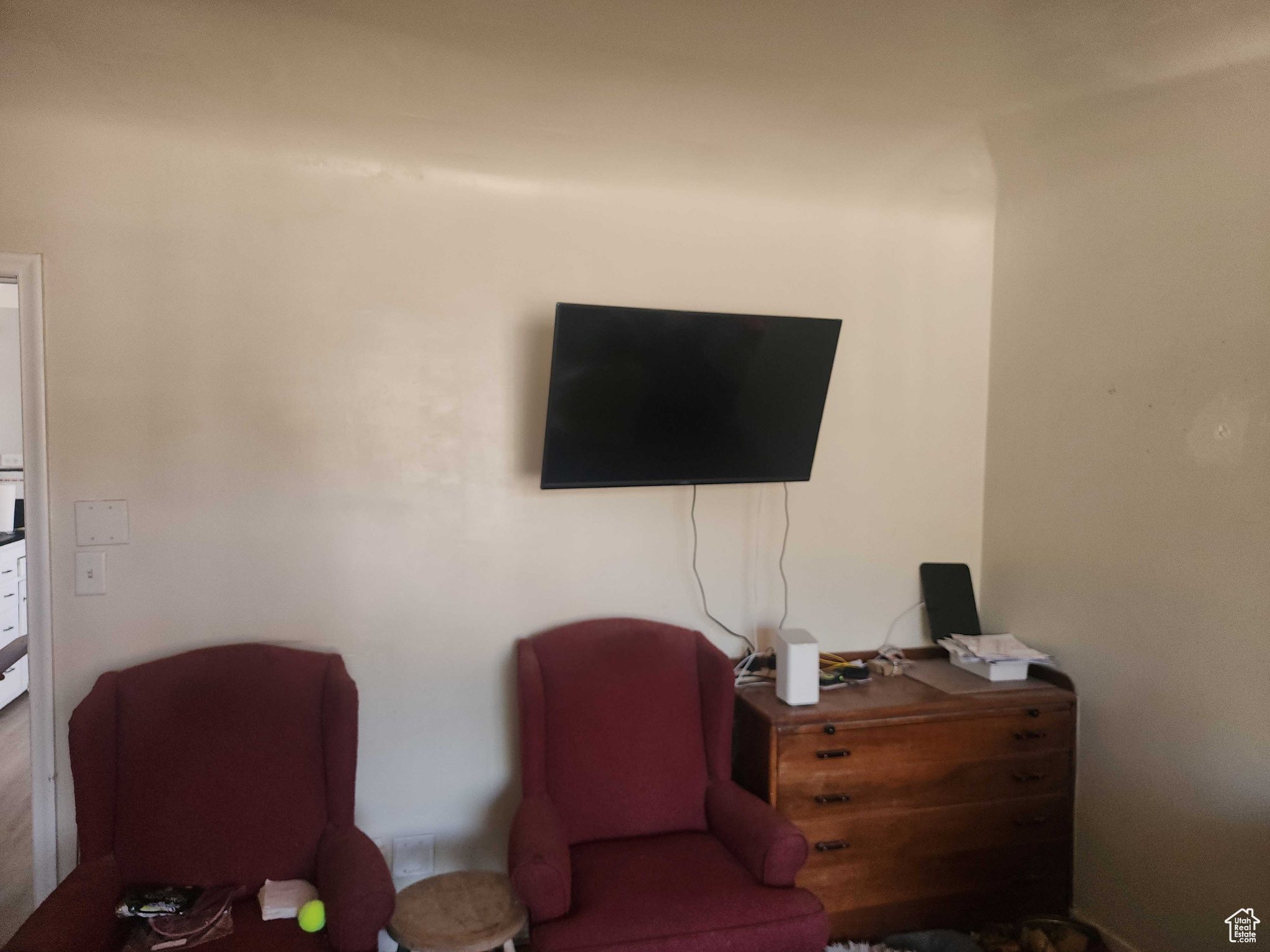 Salt Lake City, Utah 84102, United States, 6 Bedrooms Bedrooms, ,6 BathroomsBathrooms,Residential,Pending,38943