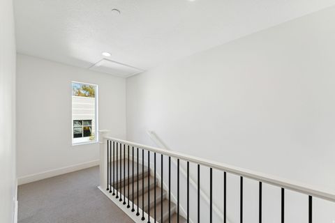 Tiny photo for 256 N MAIN ST, Bountiful, UT 84010 (MLS # 2120422)