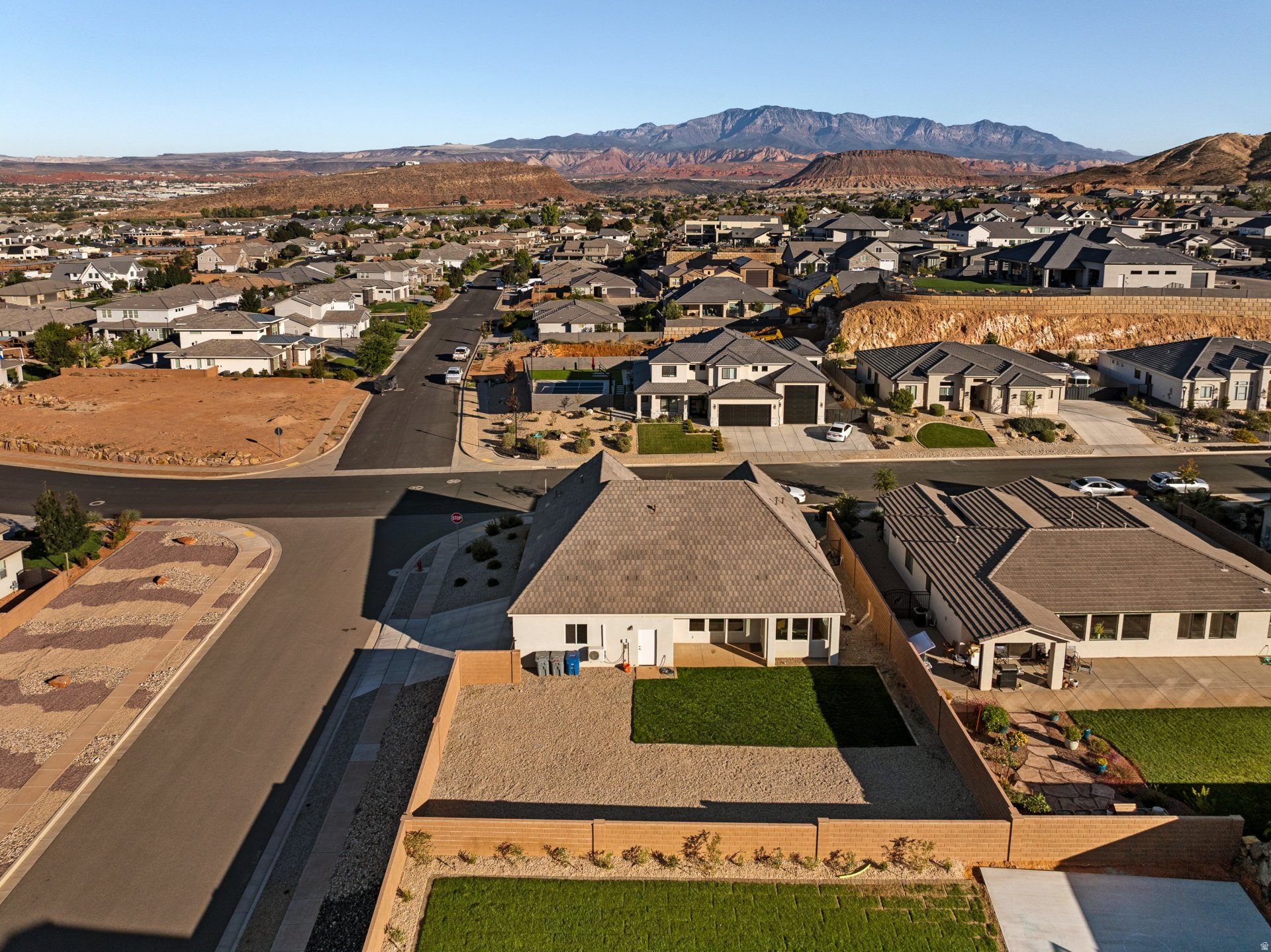 ROADRUNNER RIDGE 5 - Residential