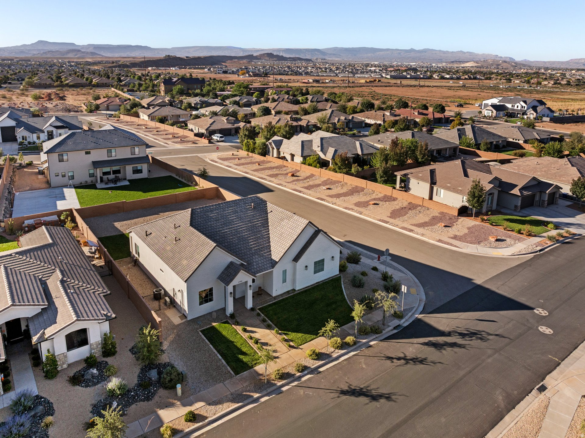 ROADRUNNER RIDGE 5 - Residential