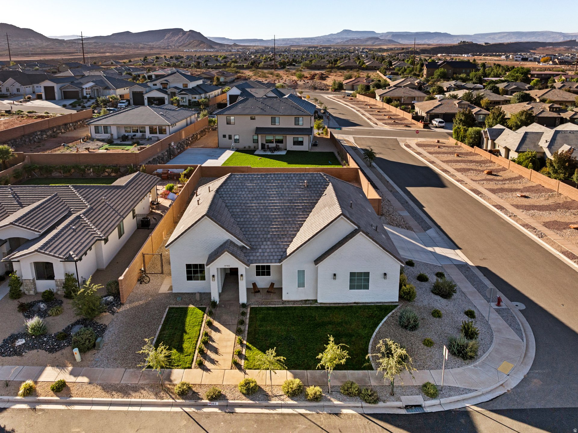 ROADRUNNER RIDGE 5 - Residential