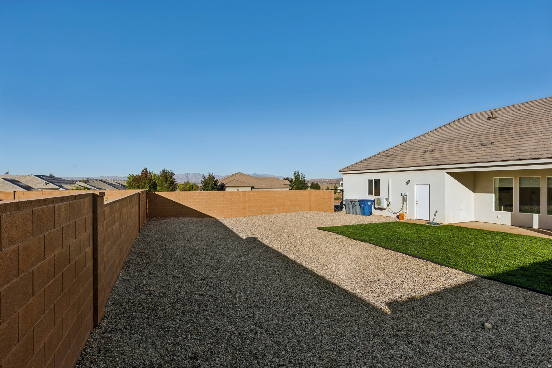 ROADRUNNER RIDGE 5 - Residential