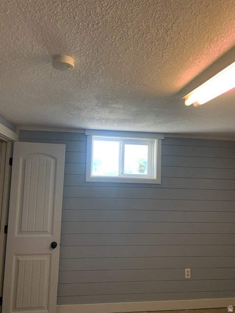 COUNTRY CLUB HEIGHTS - Residential