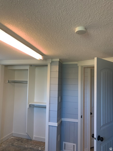 COUNTRY CLUB HEIGHTS - Residential
