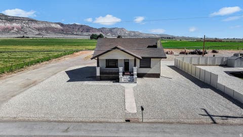 Tiny photo for 392 W VENICE CENTER ST, Venice, UT 84701 (MLS # 2168890)