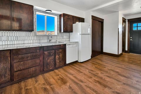 Tiny photo for 392 W VENICE CENTER ST, Venice, UT 84701 (MLS # 2168890)
