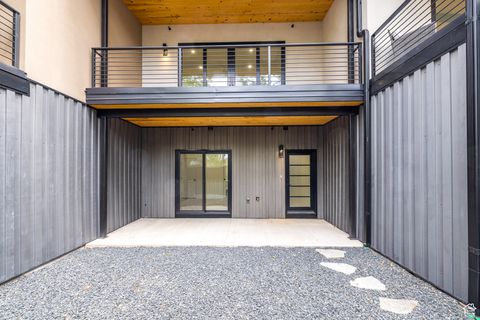 Condo For Sale - 214 S 200 #6<br/> Grand County, Moab, UT 84532