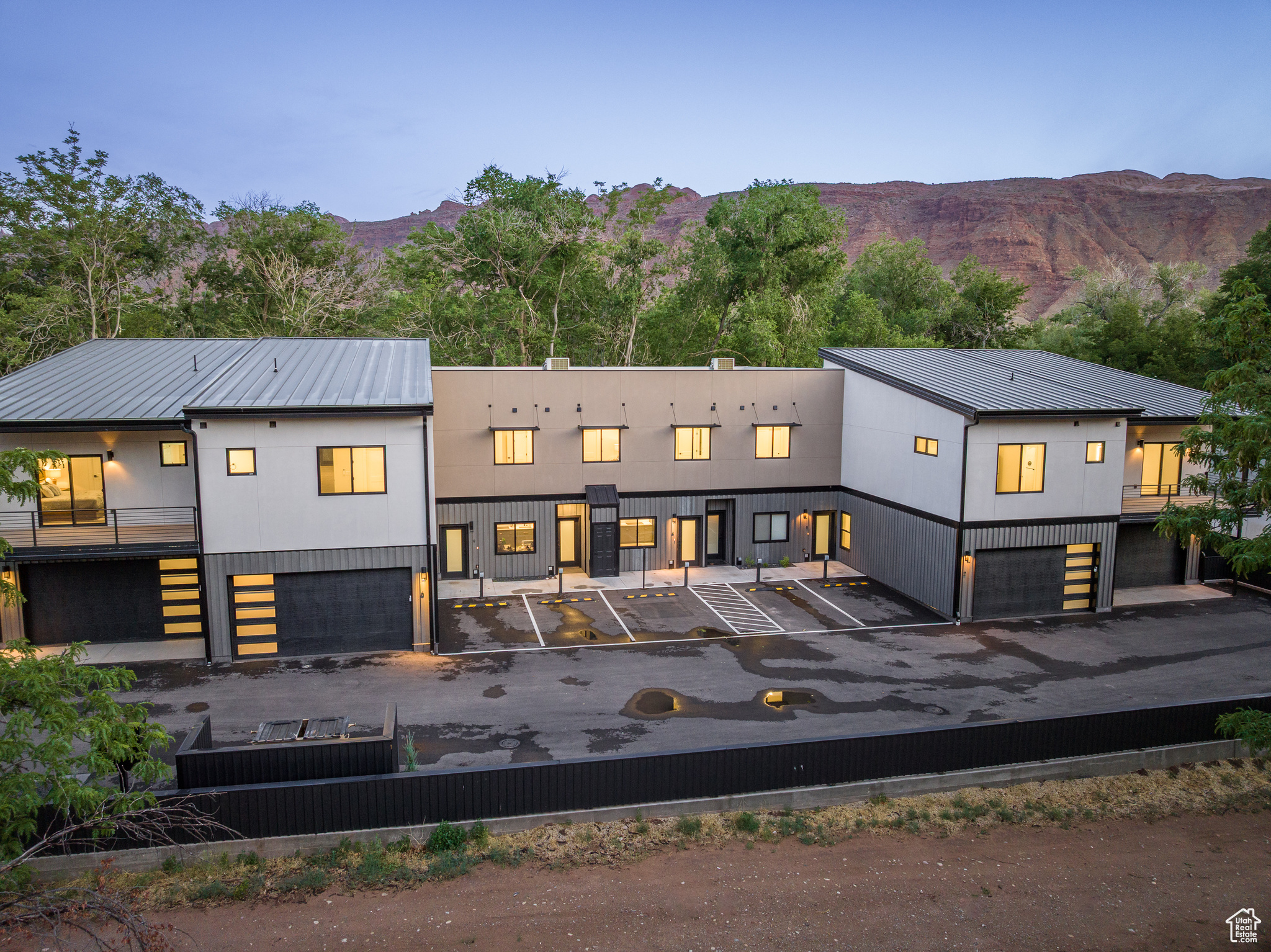 COTTONWOOD CONDOS - Residential