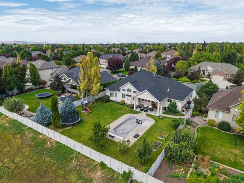 Tiny photo for 1239 WILLOWBROOK LN, Kaysville, UT 84037 (MLS # 2181047)