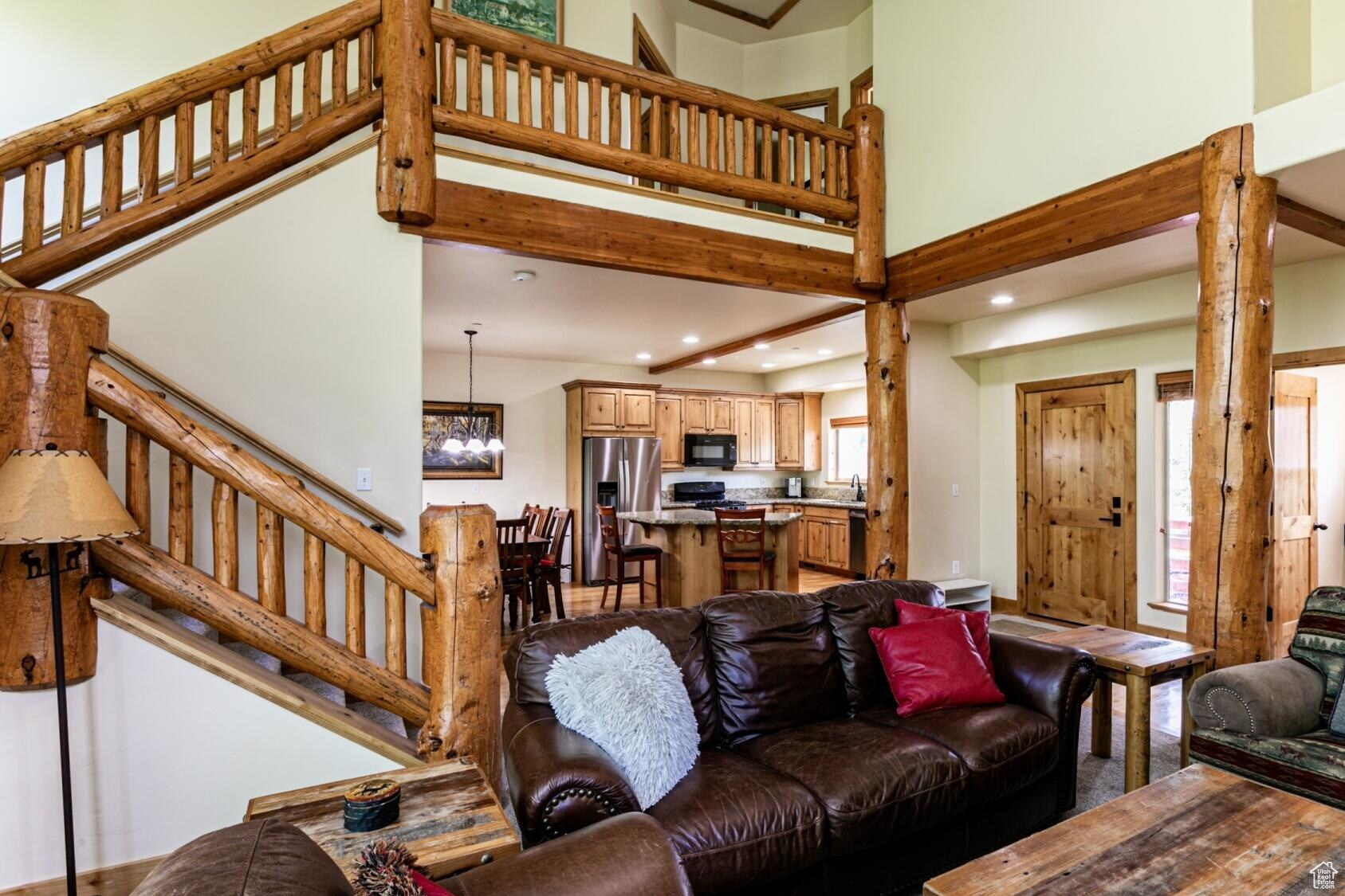 8437 Pointe Dr, Park City, Utah image 2