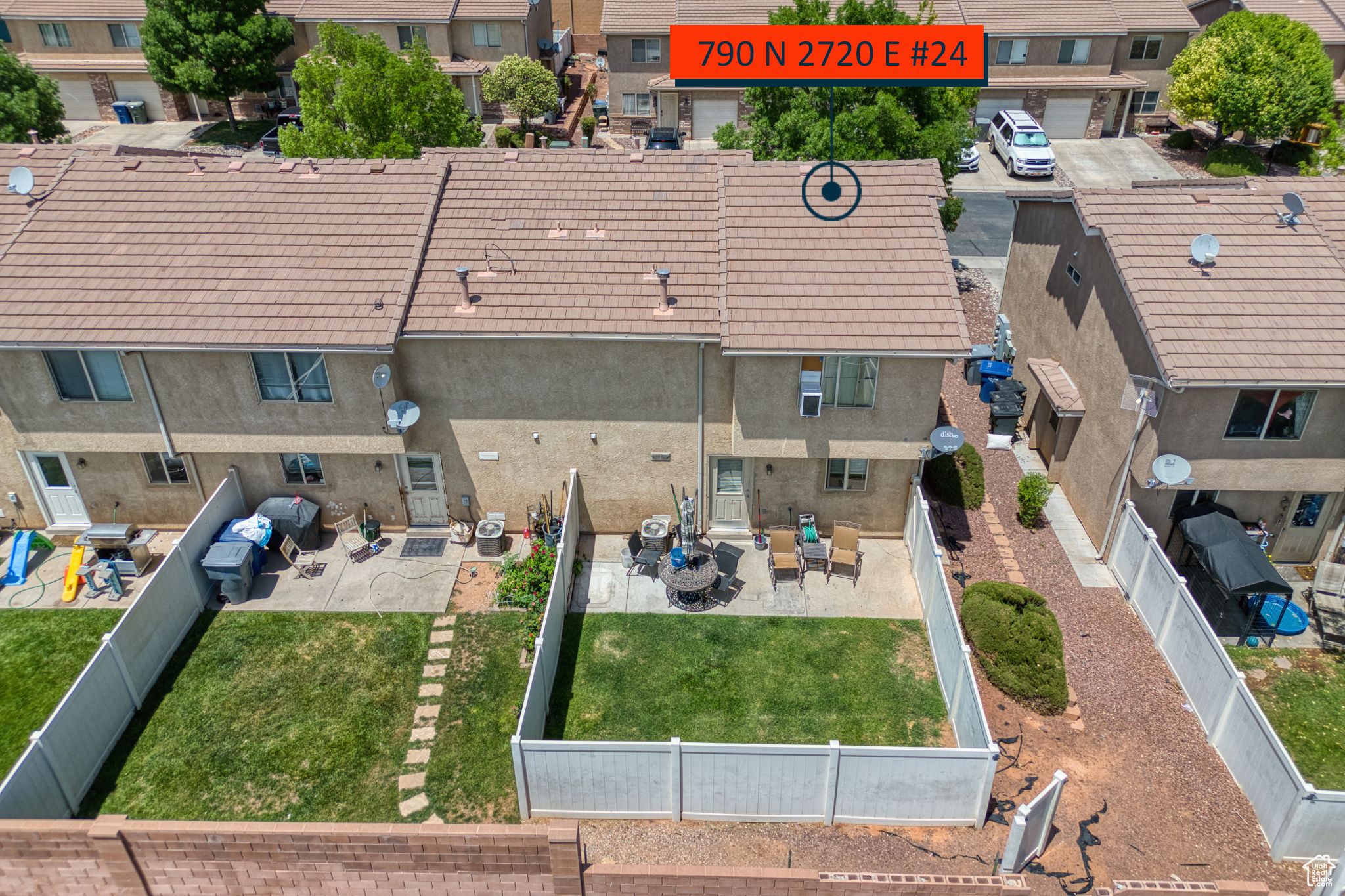 HAWK HOLLOW TOWNHOMES - Residential