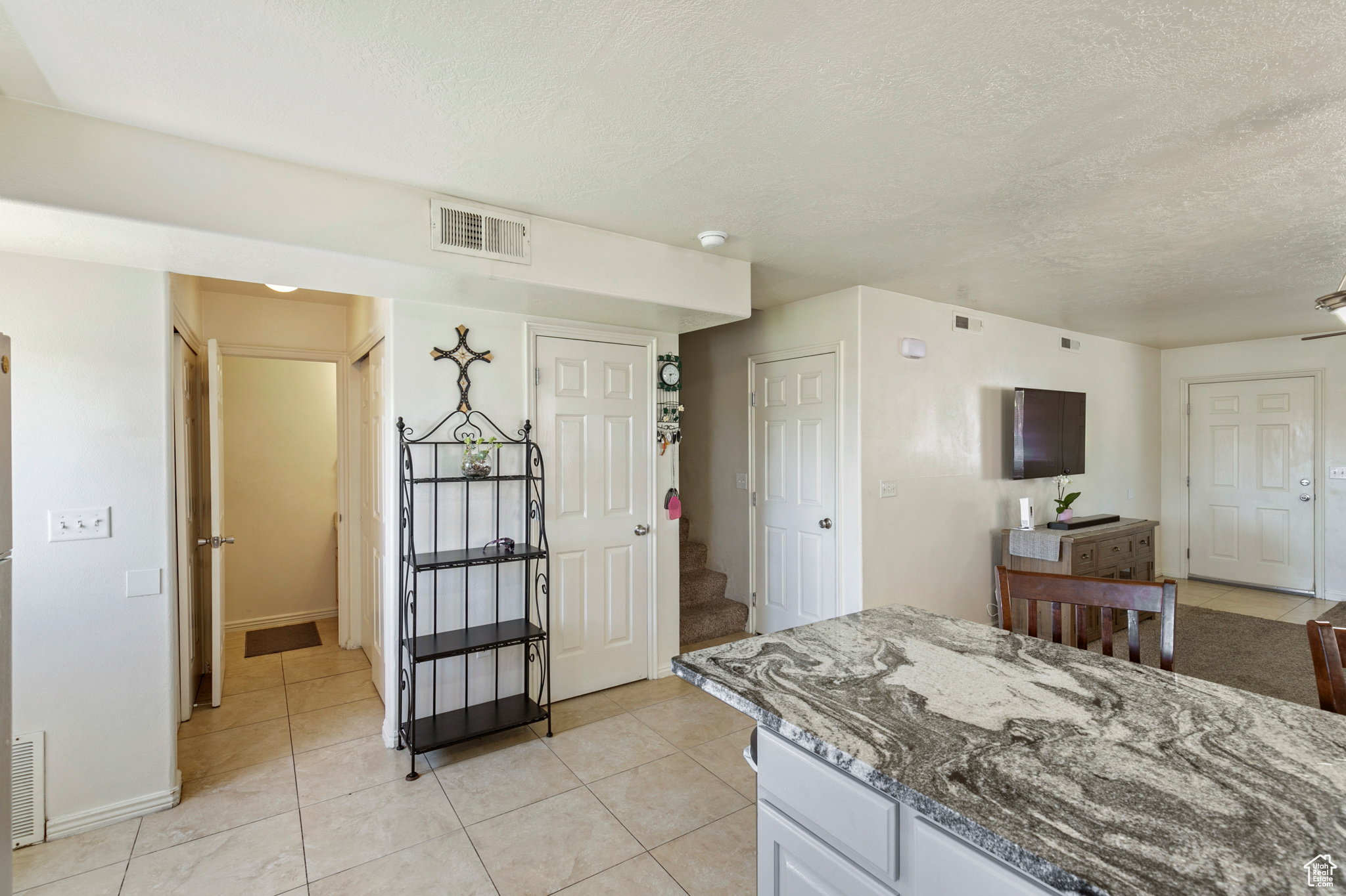 HAWK HOLLOW TOWNHOMES - Residential