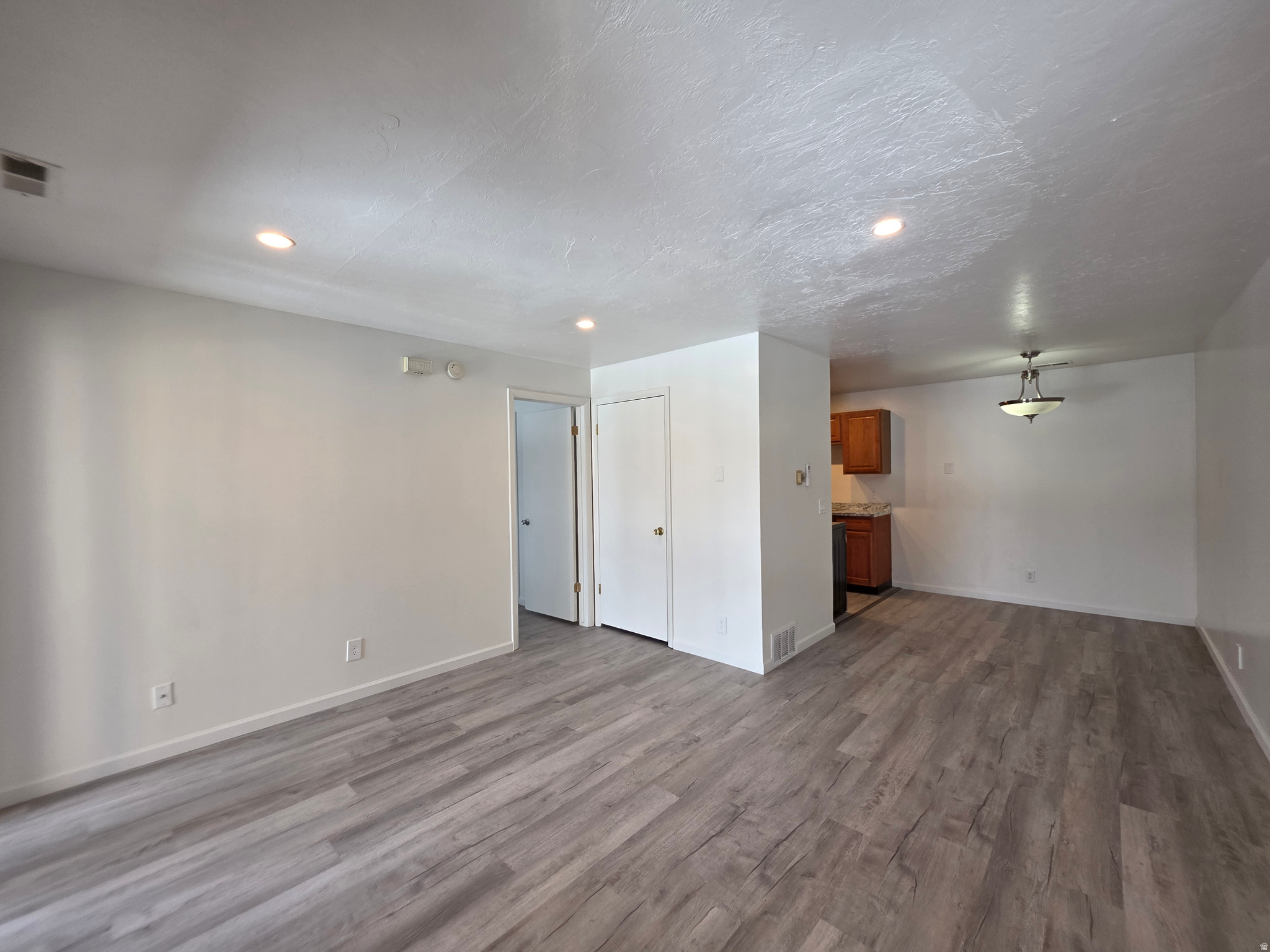 MEADOWS - Residential Lease