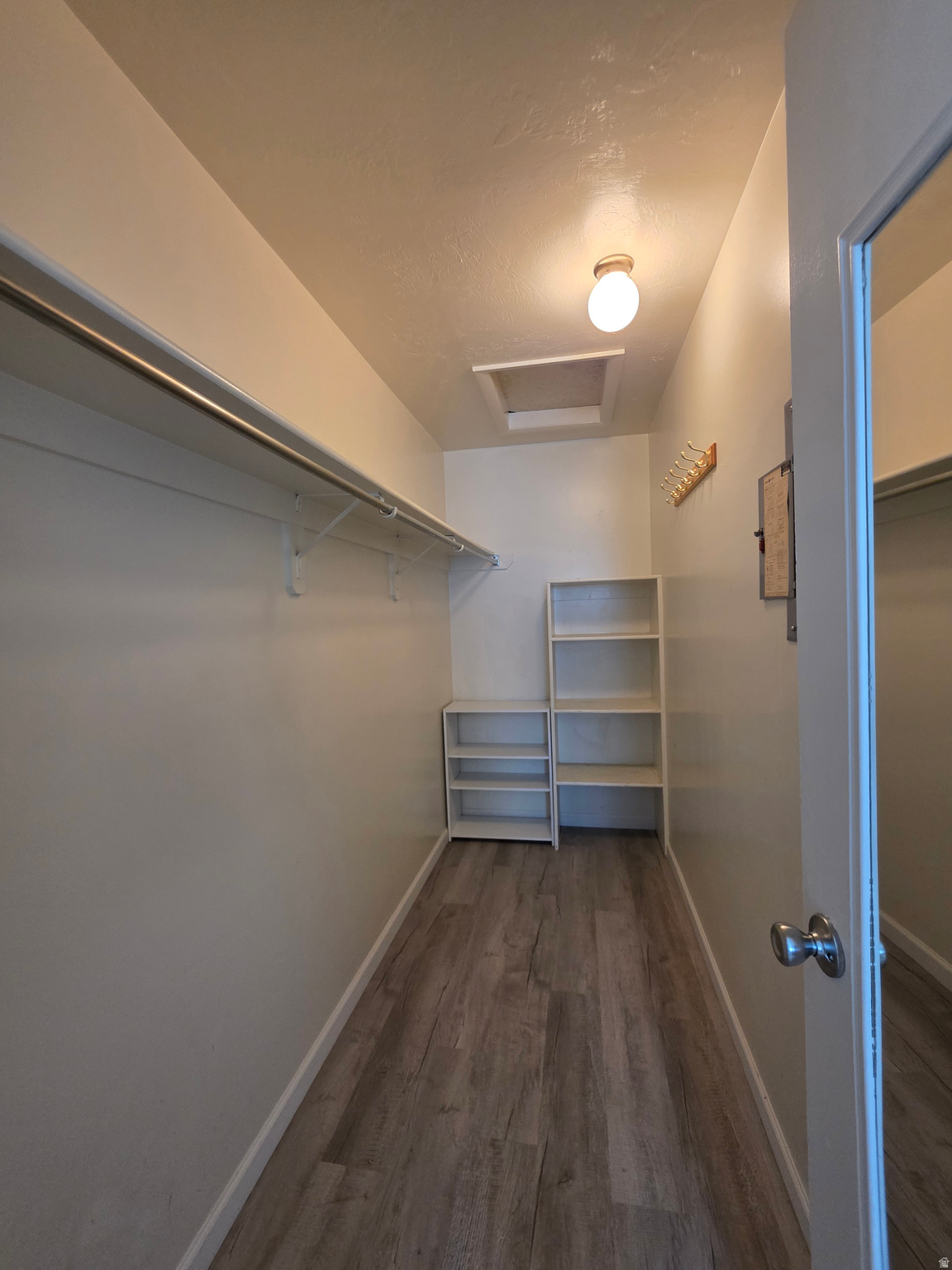 MEADOWS - Residential Lease