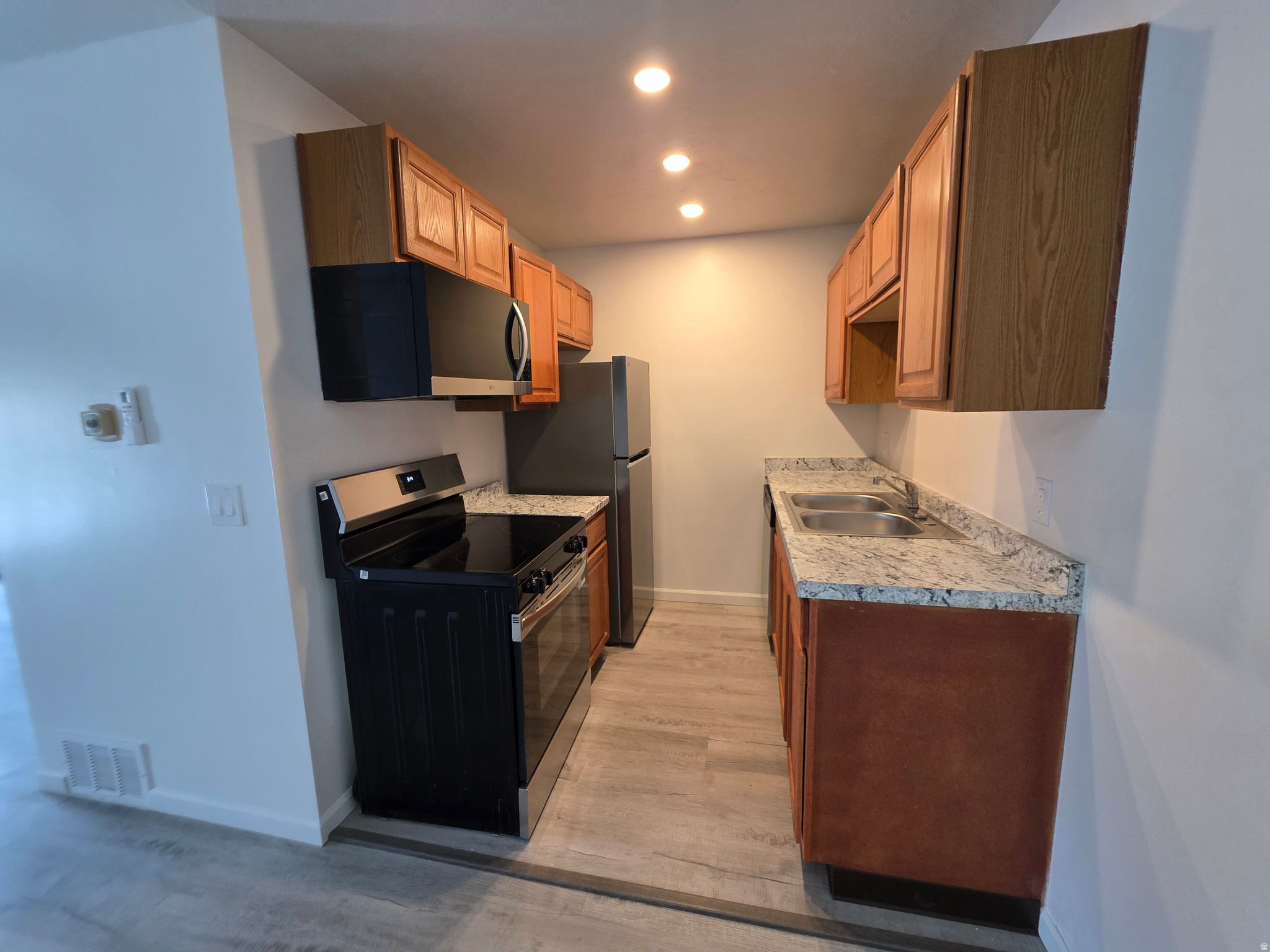 MEADOWS - Residential Lease