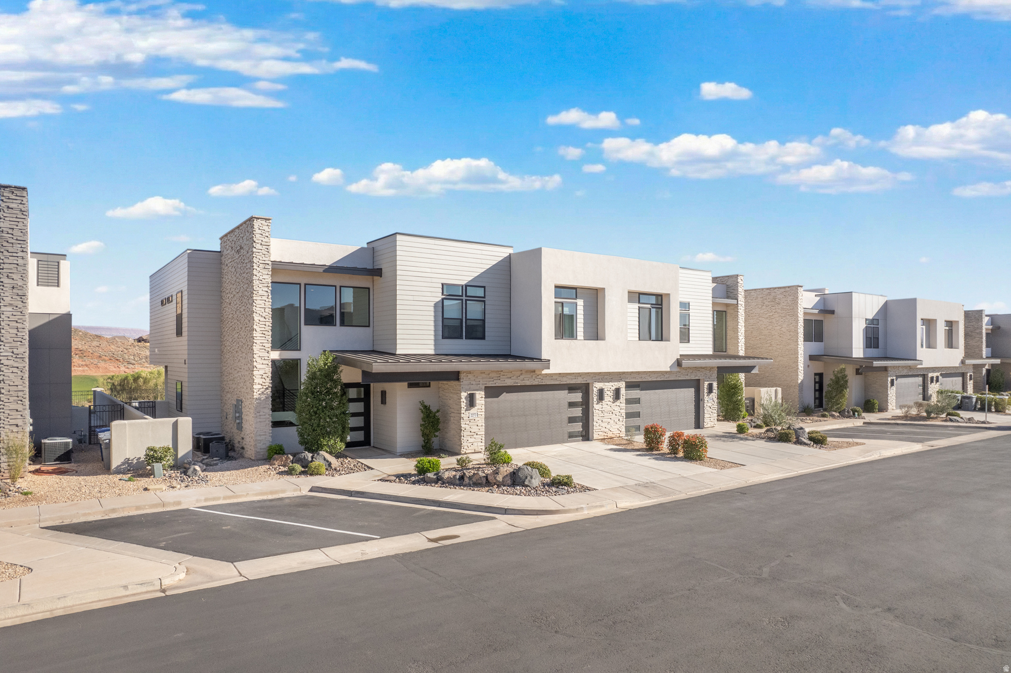 EIGHTH AT CORAL CANYON AMD - Residential