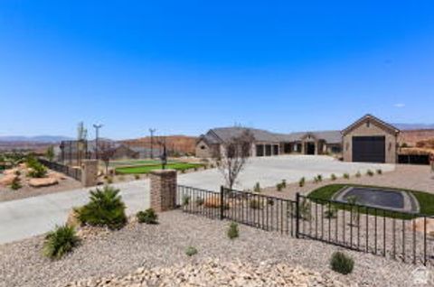 Tiny photo for 1141 E LOST RIDGE DR, Washington, UT 84780 (MLS # 2158476)