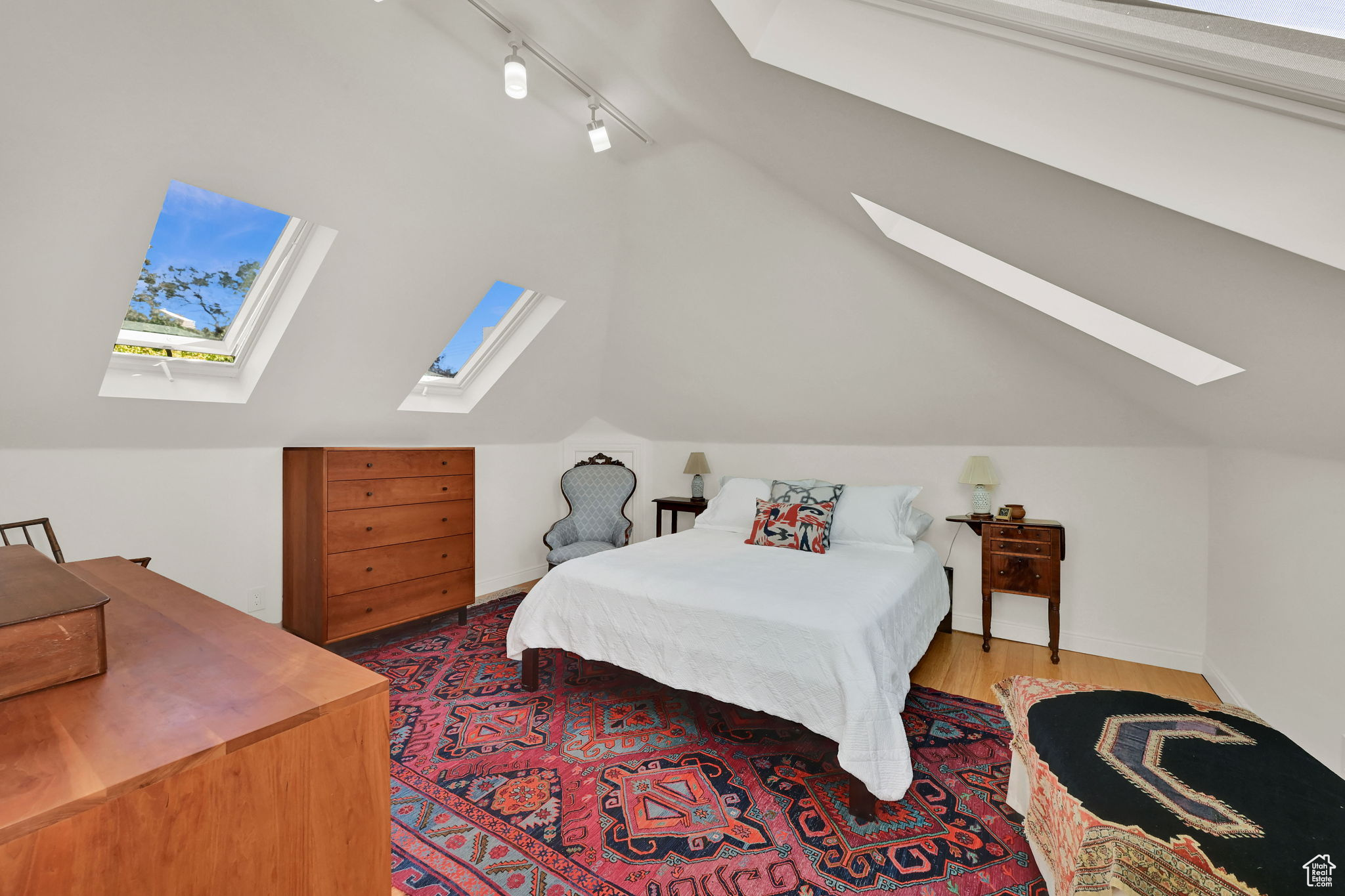 AVENUES - Residential