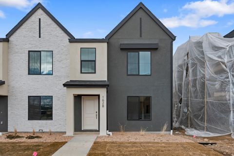 Tiny photo for 1846 E ALBION DR #1152, Salem, UT 84653 (MLS # 2135024)