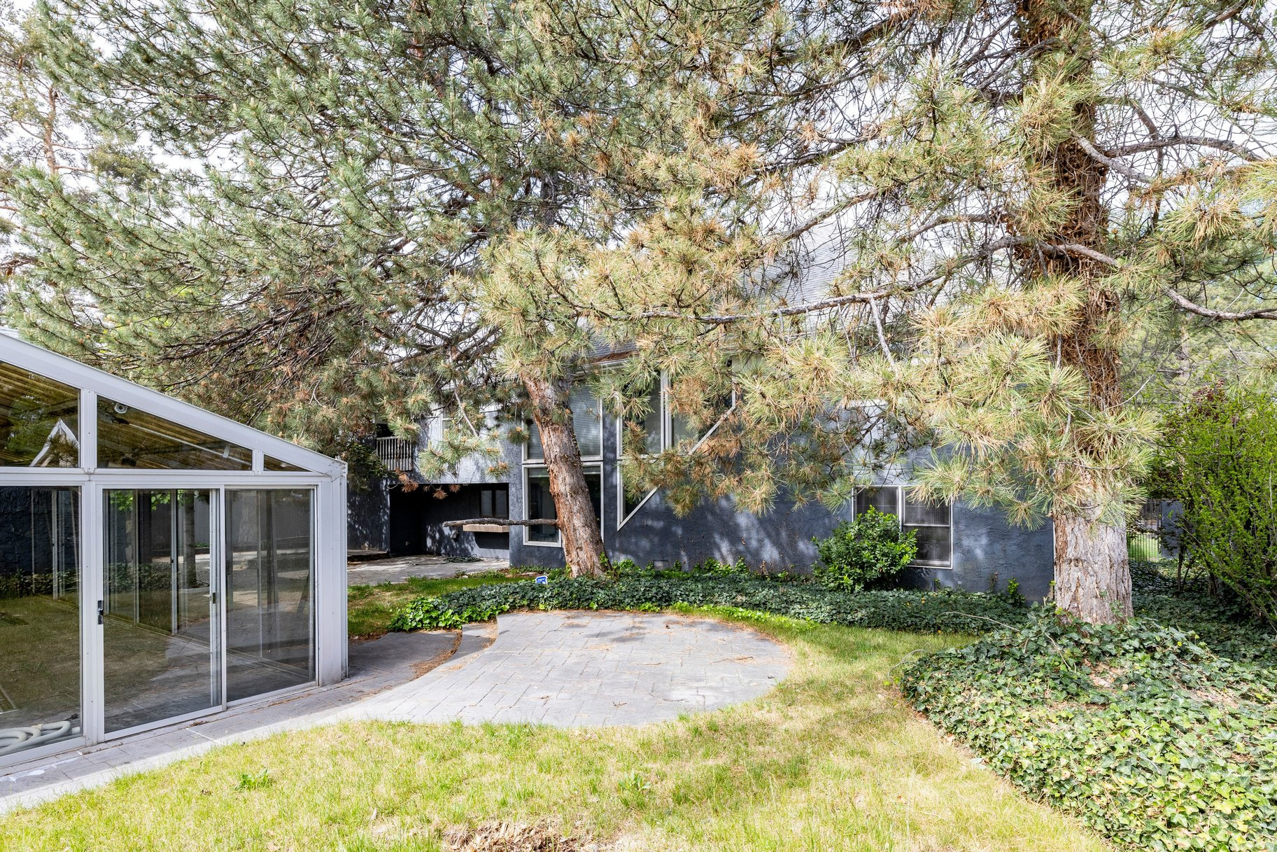 LAKEWOOD - Residential