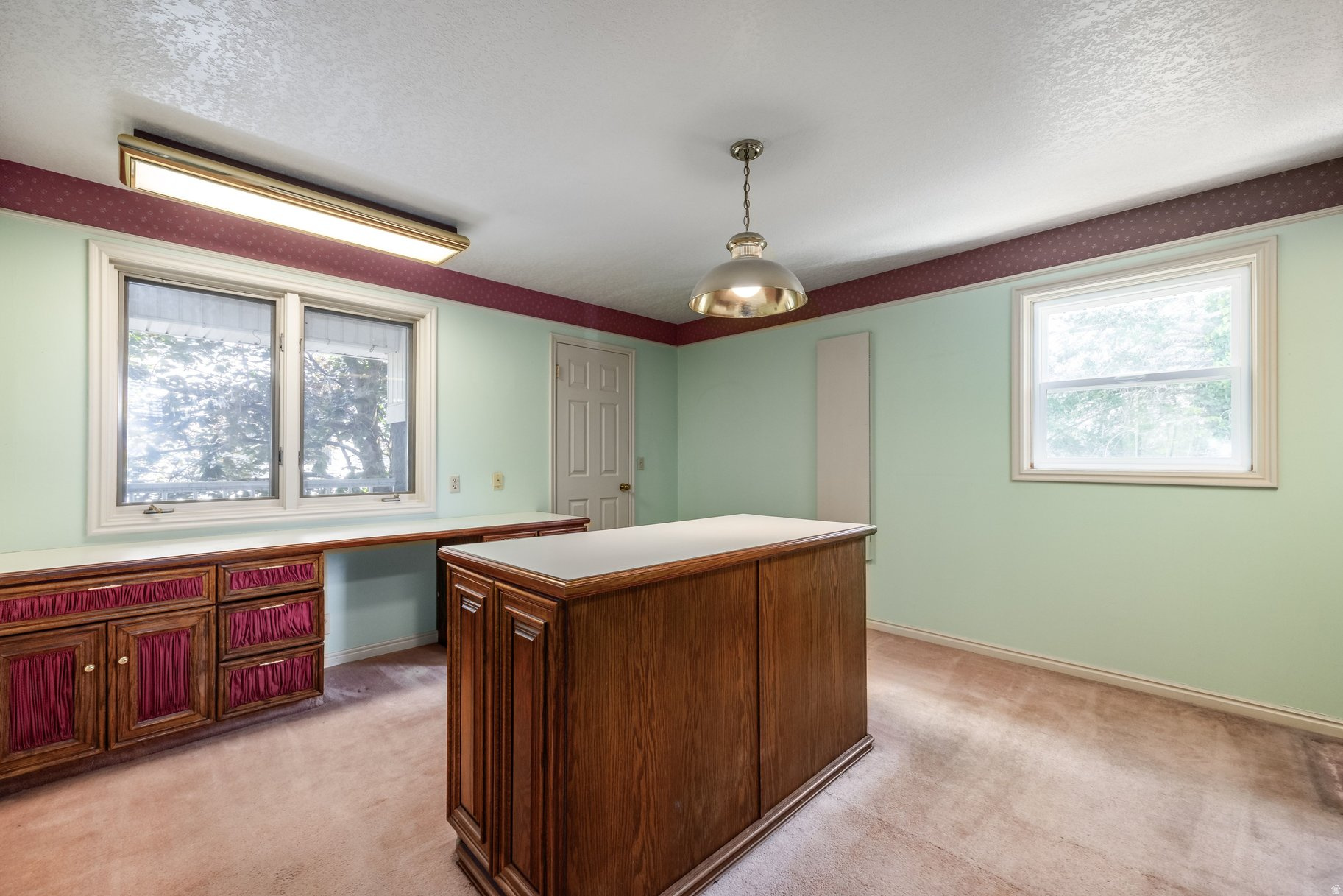 LAKEWOOD - Residential
