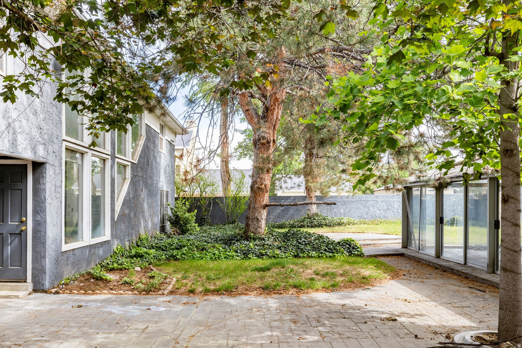 LAKEWOOD - Residential