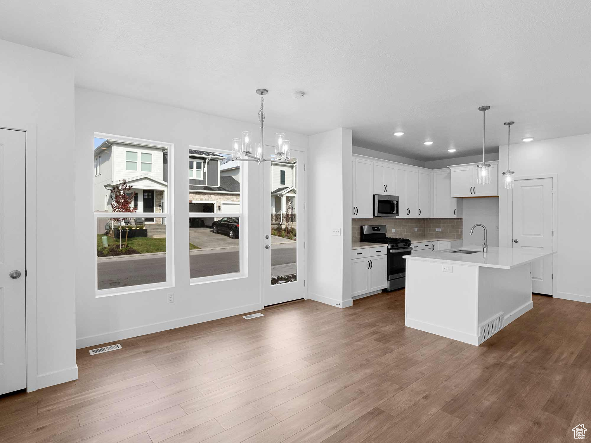 RIDGEVIEW CARRIAGES - Residential