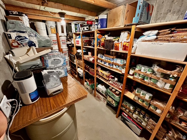 FOOTHILL VILLAGE - Residential